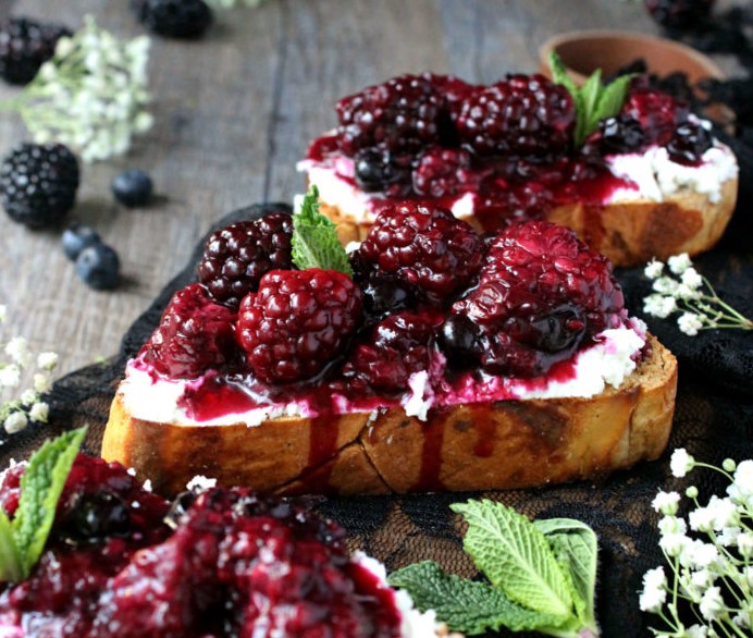 25 Of The Best Toast Recipes 03