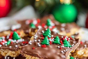 Easy Christmas Crack (Cracker Toffee)