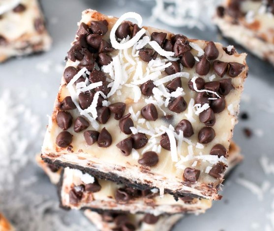 Quick and Delicious Almond Joy Cheesecake Bars