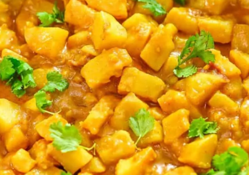 Easy Creamy Potato Curry Recipe