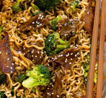 One Skillet Beef and Broccoli Ramen