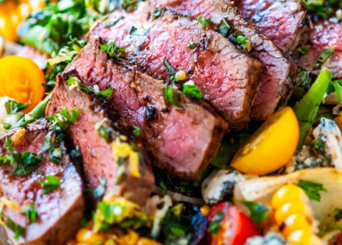 Balsamic Steak Gorgonzola Salad with Grilled Corn