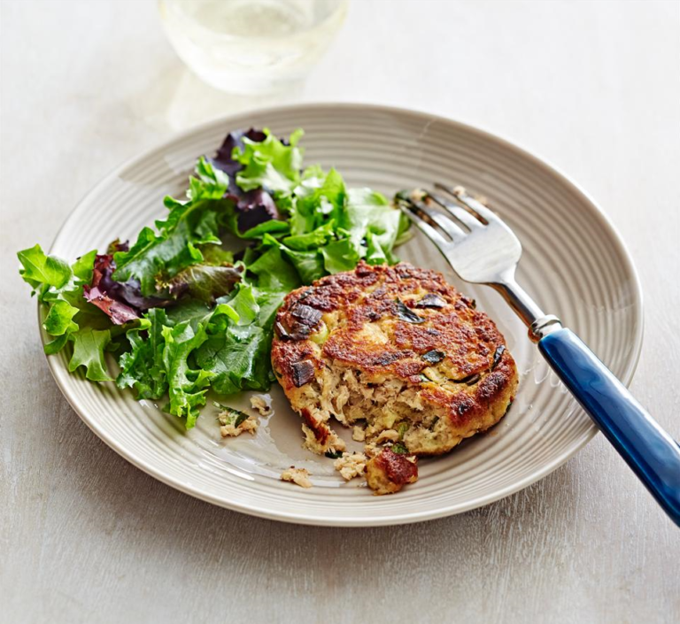 The BEST Salmon Cakes Recipe – Reserveamana