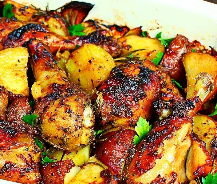 EASY One Pan Roasted Chicken & Potatoes (VIDEO)