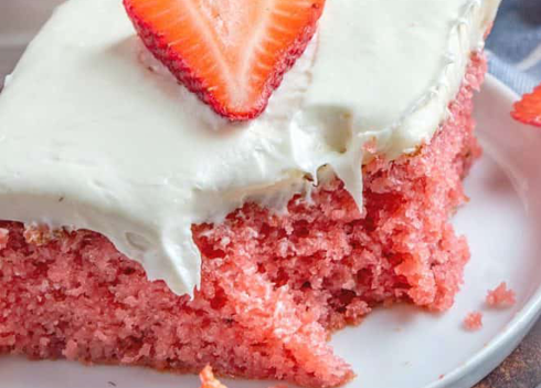 Easy Fresh Strawberry Cake