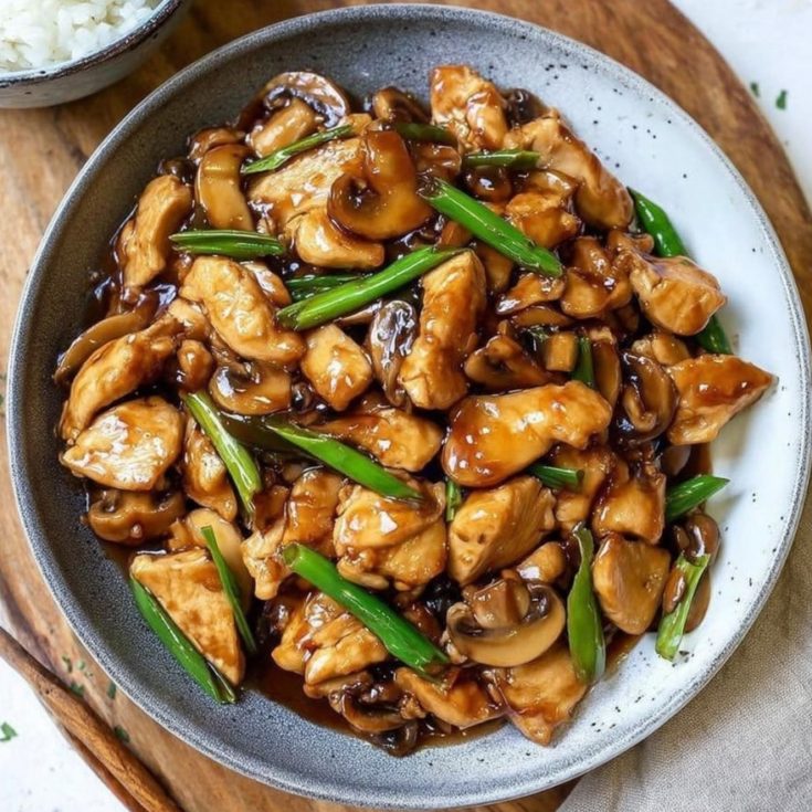 Takeout Style Chinese Chicken and Mushrooms